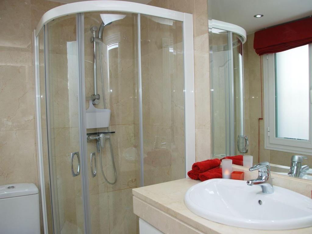D12 Espectacular Y Moderno Apartamento En Primera Linea - Estepona - Sinfonia Del Mar エクステリア 写真